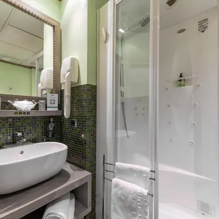 Hotiday Discovery - Hotell